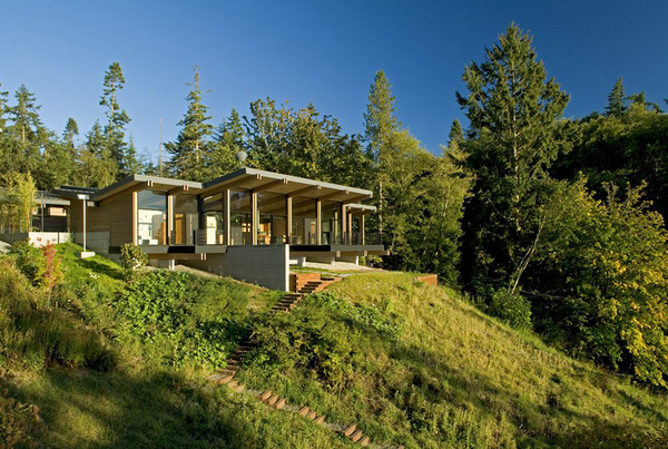 Modern House on Whidbey Island in Washington #forest #architecture #house