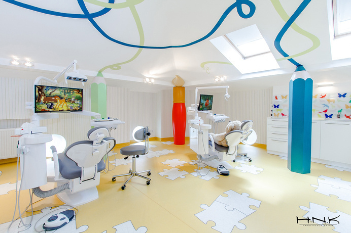 Dental clinic for children with a gorgeous design Dent Estet 4 Kids - Hamid Nicola Katrib - www.homeworlddesign. com (10) #design #interiors #clinic #dental #kids