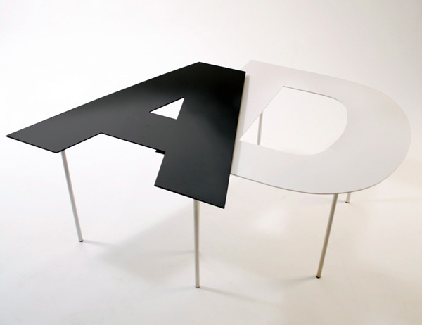 Fontable Table