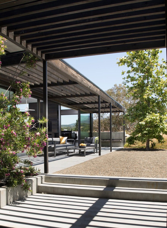 Cedar-Clad Residence, Feldman Architecture