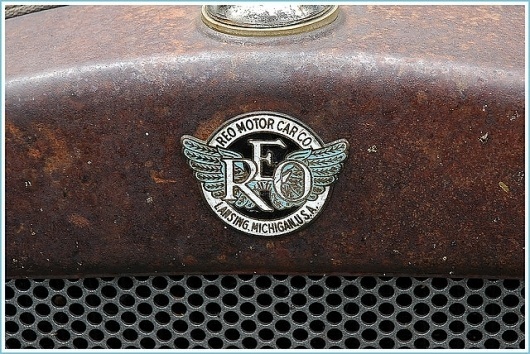 1928 REO Pickup Truck Emblem - a photo on Flickriver #motor #emblem #wing #vintage #logo #reo #car