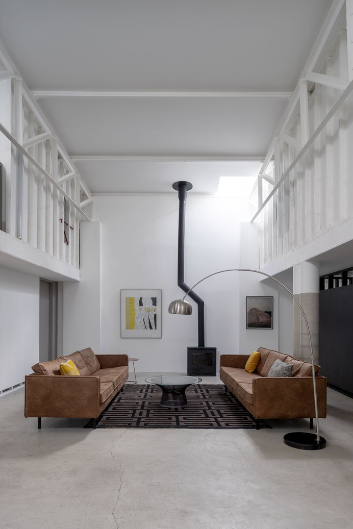 Avenue Road by Clancy Moore Architects