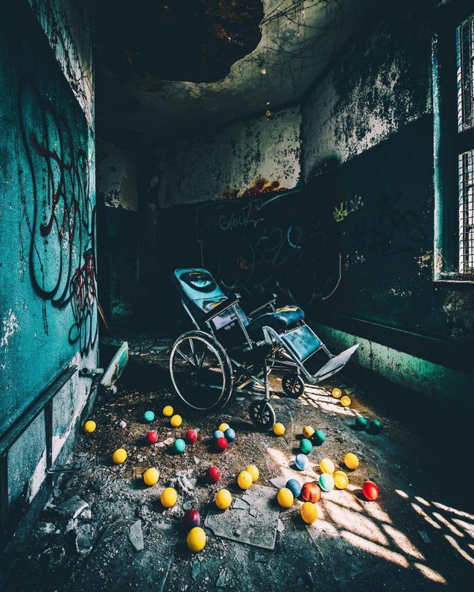 Abandoned Buildings Across America: Photography by Jayson Cassidy