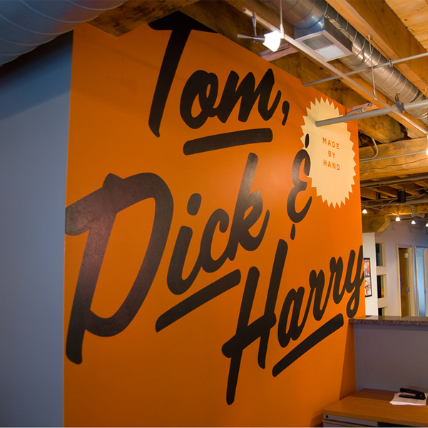 TDH_13 #type #wall #logo