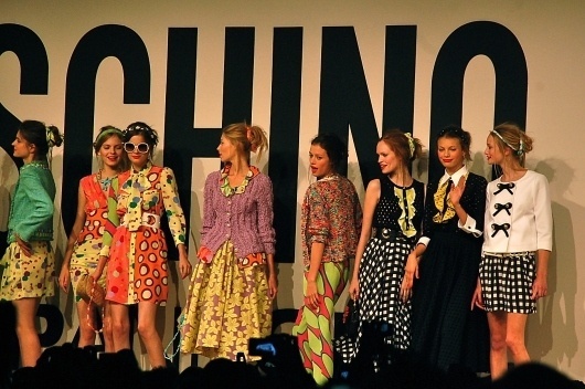 Google Image Result for http://2.bp.blogspot.com/_DeverIwvj9g/TKHFj3jSKnI/AAAAAAAAbnE/RvYatjMtODw/s1600/DSC_0892.JPG #fashion #color #pattern #textile