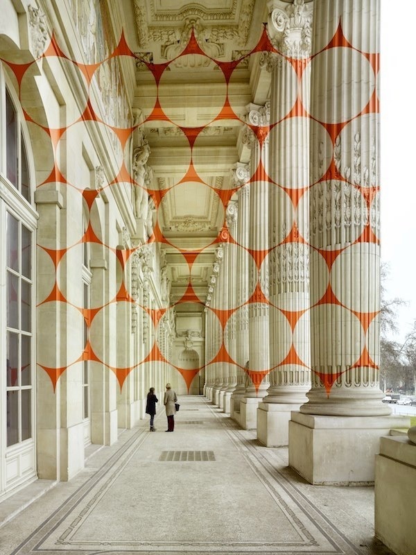 Geometric Projection by Felice Varini in Paris Imgur #paris #illusion #geometric