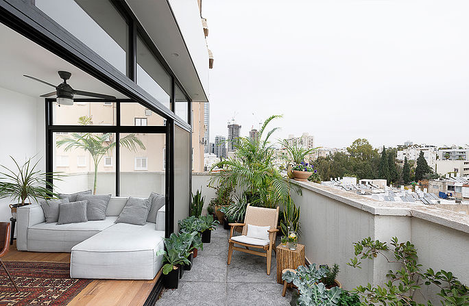 Duplex Apartment in Tel Aviv