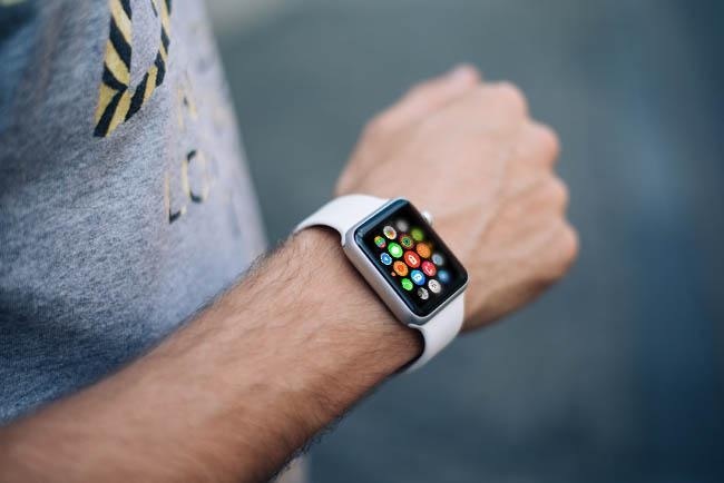 Free Photorealistic Apple Watch Mockup