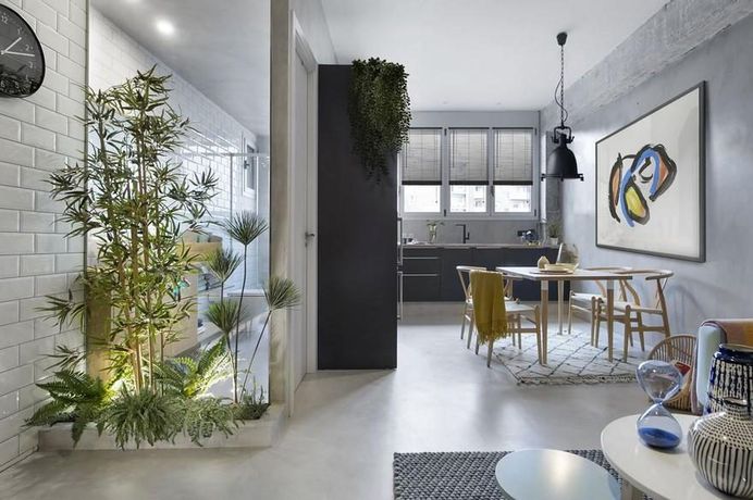 Poble Nou Apartment in Barcelona / Egue y Seta 1