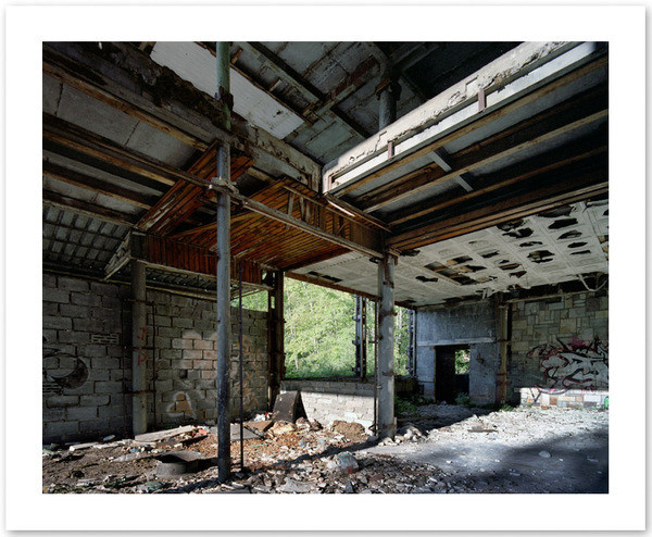http://www.tochtermann.fr/files/gimgs/51_abandoned.jpg #abandoned #architecture #structure