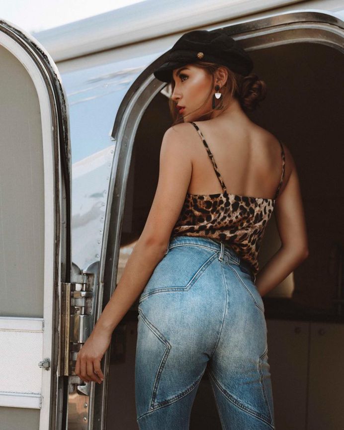 Marvelous Beauty and Street Style Photography by Amanda Walker