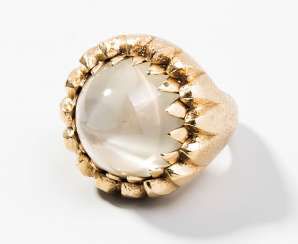 Philippe Pfeiffer, The Moon Stone Ring