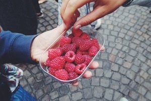 #fleamarket #france #raspberry #fruit #healthy #pleasure #family #summer #food #market #north #coast