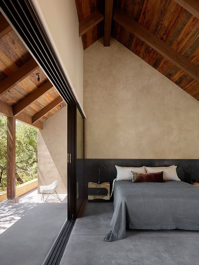 Sentinel Ridge Farmhouse Display Contemporary and Agrarian Aesthetics 13