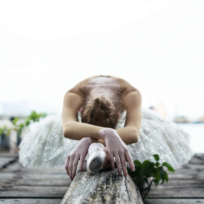 Bodies in Motion: Hong Kong Ballet by Gareth Brown