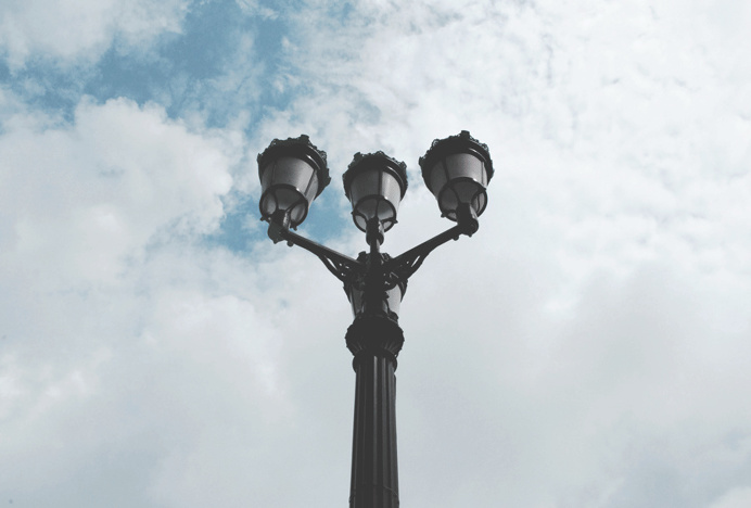 Au Quebec #quebeccity #lamp #vintage #sky #photography #street #canada #city
