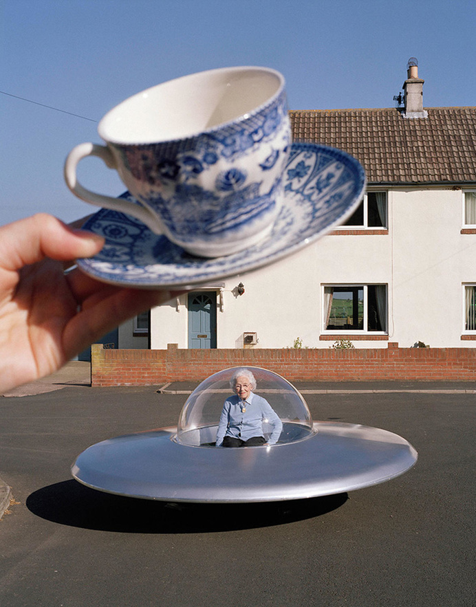 le-dilemme: " edithshead: " Mrs. Lishman and her Flying Saucer Beale, Northumberland photo by Tim Walker " me "