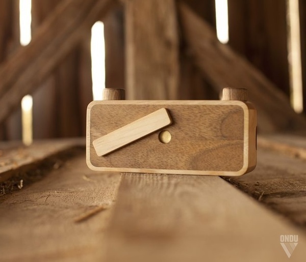 ONDU Pinhole Cameras #camera #design #product #wood #craft