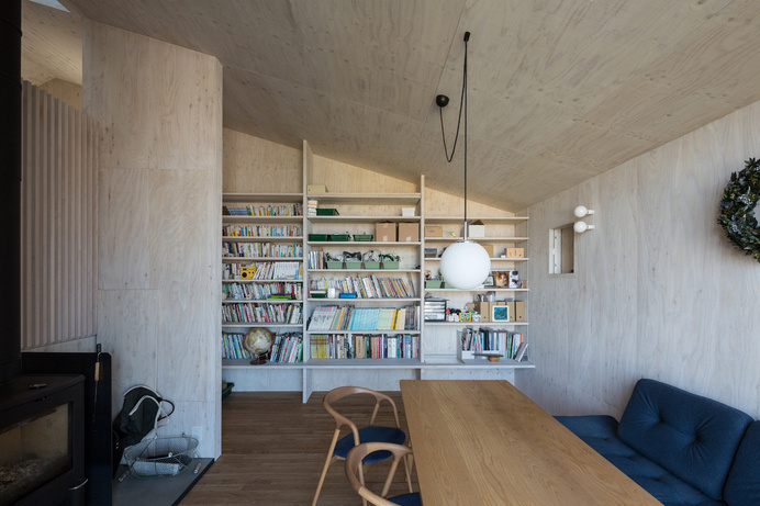 HONZ by Akasaka Shinichiro Atelier #minimalist #architecture #house