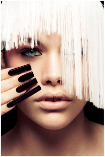 Sara Lindholm #white #black #photography #and #fashion