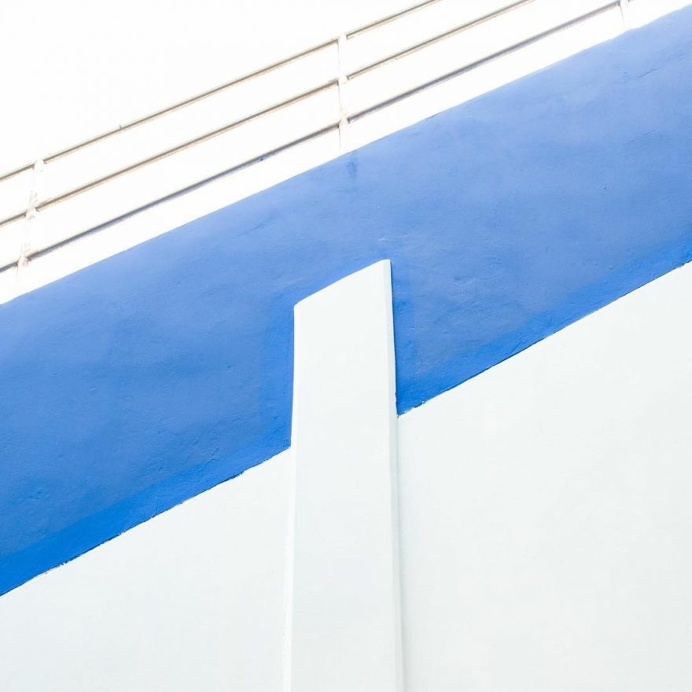 Colorful Minimalist Photography by Chinnaphong Mungsiri