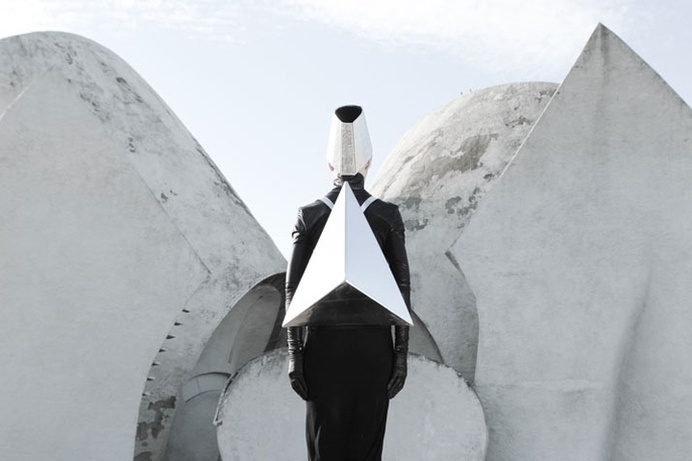 Leather Accessories by Konstantin Kofta #bag #silver #look #futuristic #leather #metal #facet