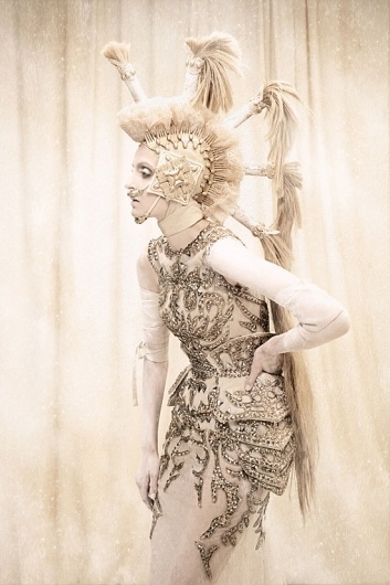 Wonderful fashion photos by Tina Patni - ego-alterego.com #fashion #tina #dubai #patni