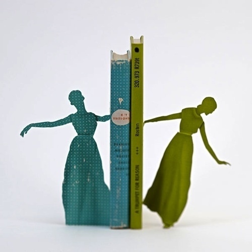 Artist Brings Books To Life Through Paper Cutting - DesignTAXI.com #illustration #cutting #paper #whimsical