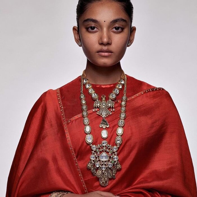 detailed-mirror-work-heritage-jewellery