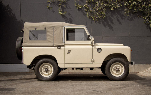 Taupe Rover. #road #rover #land #off