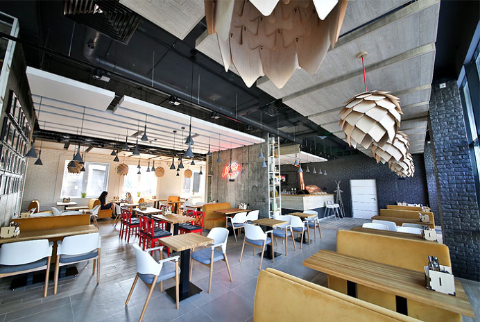 Italian Restaurant by Andrey Polienko