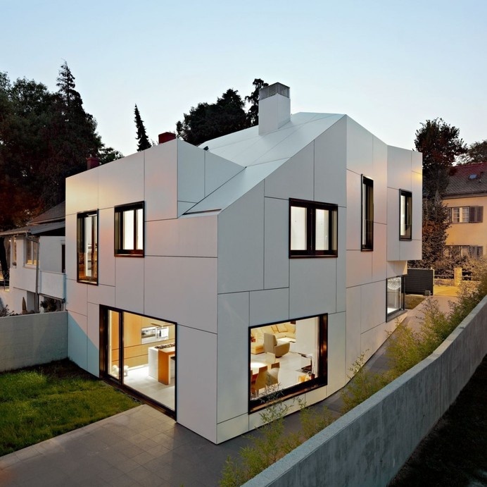 Neat House Modern Family House Boasting an Irregular Geometric Design by DVA Arhitekta #family #house #modern #lifestyle #design #geometric #building #architecture