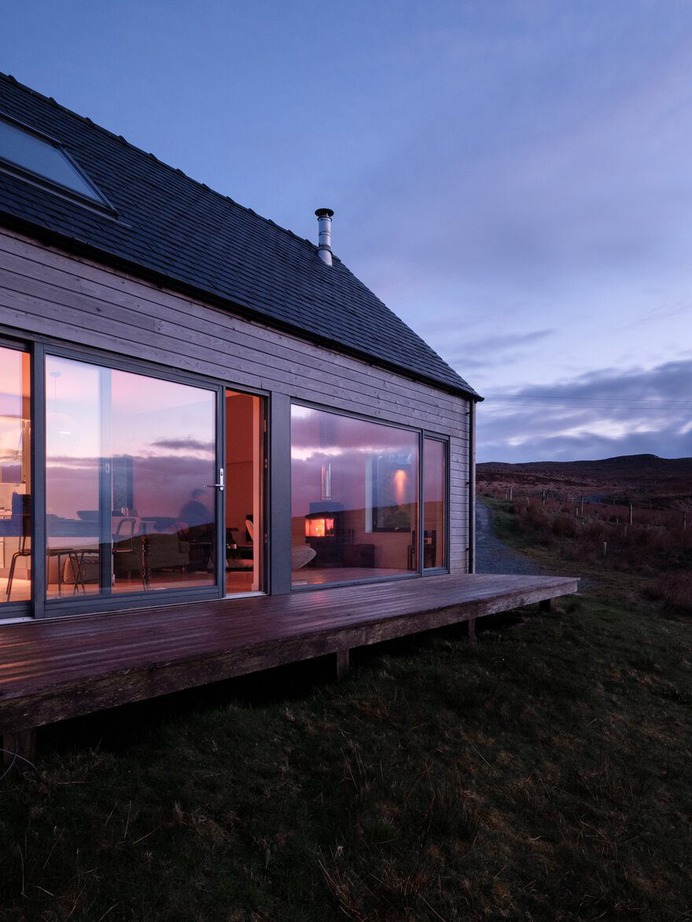 Harlosh Wood h: A Rural Holiday Home in a Dramatic Location