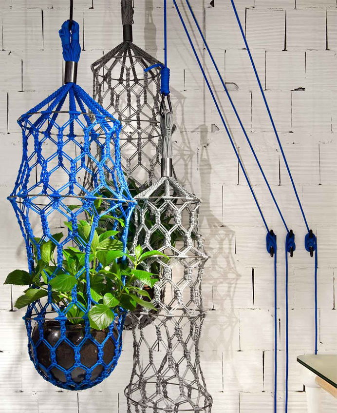 Modern Decorating with Houseplants - #decor, #interior, #homedecor,