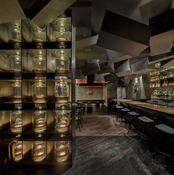 Flask by Alberto Caiola – Perfect Combination of Classic Elegance and City Chic - #bar, bar, #restaurant, restaurant, #restaurantdesign,