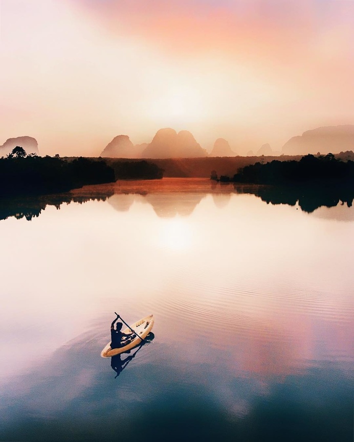 Stunning Instagrams by Chanipol Kusolcharttum