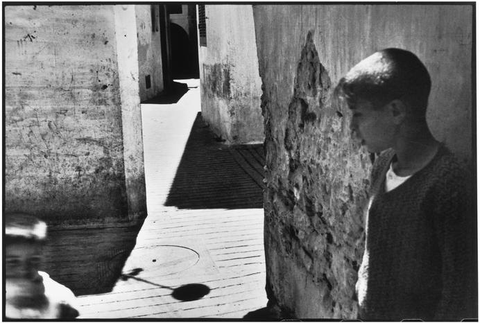 Henri Cartier-Bresson. SPAIN. Andalucia. Seville. 1933. #photos #henri #cartier-bresson #photography #magnum