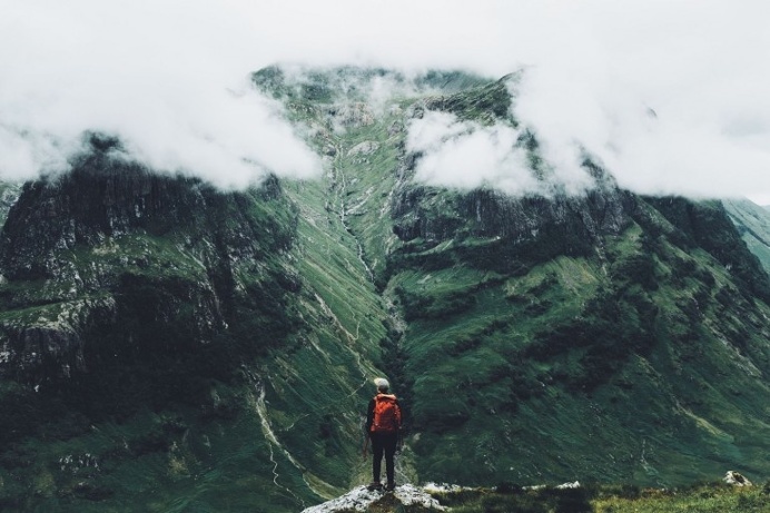 Head in the clouds by Daniel Casson
