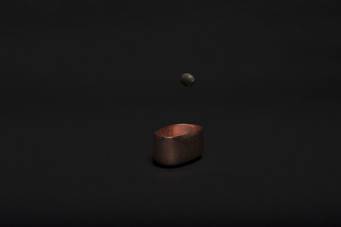 Piedras by Moisés Hernández