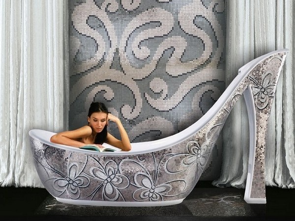 Luxury art bathtub like silver mosaic woman shoe #artistic #bathroom #furniture #art #bathtub