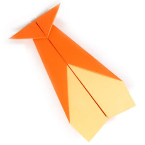 How to make a traditional squid paper airplane (http://www.origami-make.org/howto-paper-airplane.php)