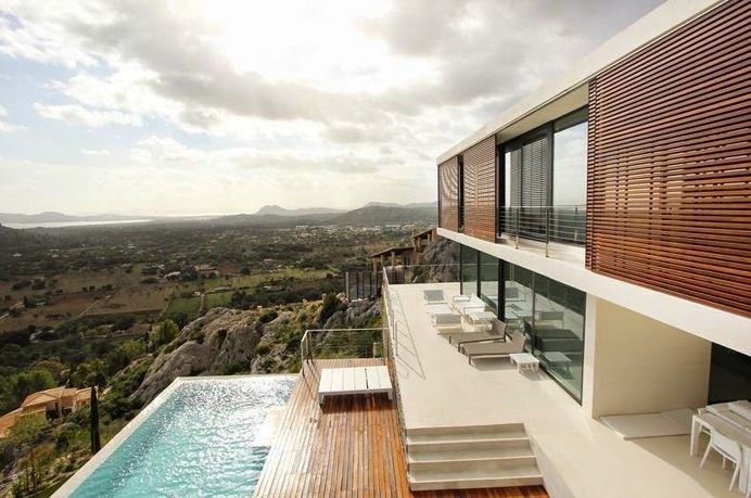 Pollença 115 House by Miquel Lacomba Architects #interior #design #architecture