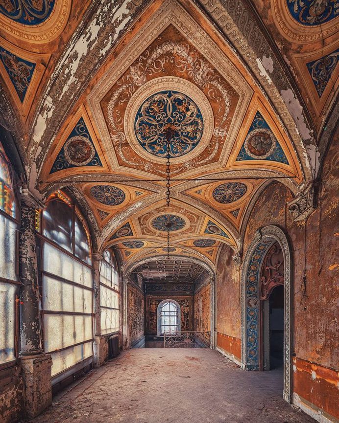Abandoned Europe: Stunning Urbex Photography by Matthias Haker