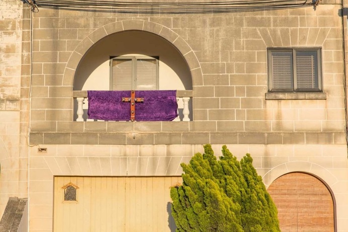 Out of Bounds: Minimalist and Colorful Photos of Malta by Ian Adams