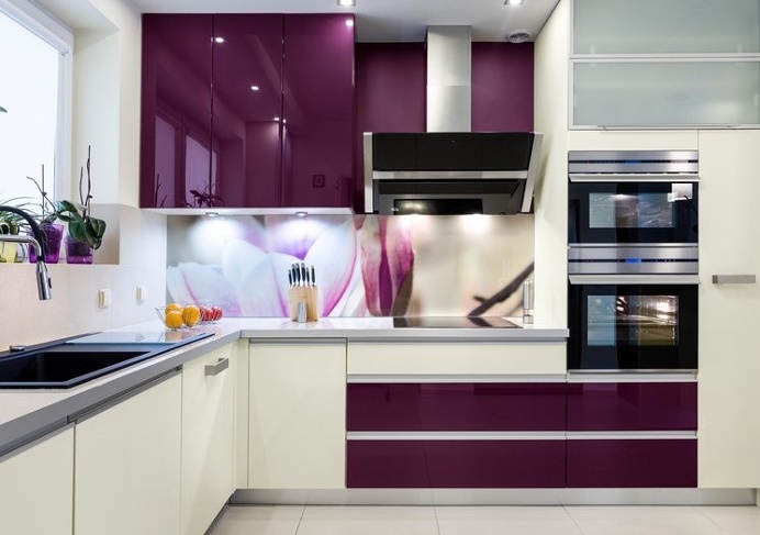 Gładkie powierzchnie i ładne kolory to podstawa w unikalnym designie! #design #meble #kuchnia