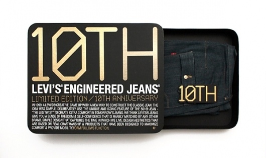 ANOTHER EXAMPLE #packaging #print #fashion #type #typography