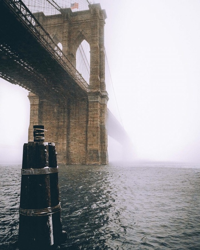 Vibrant Street Photographs of New York City by Henry Kornaros