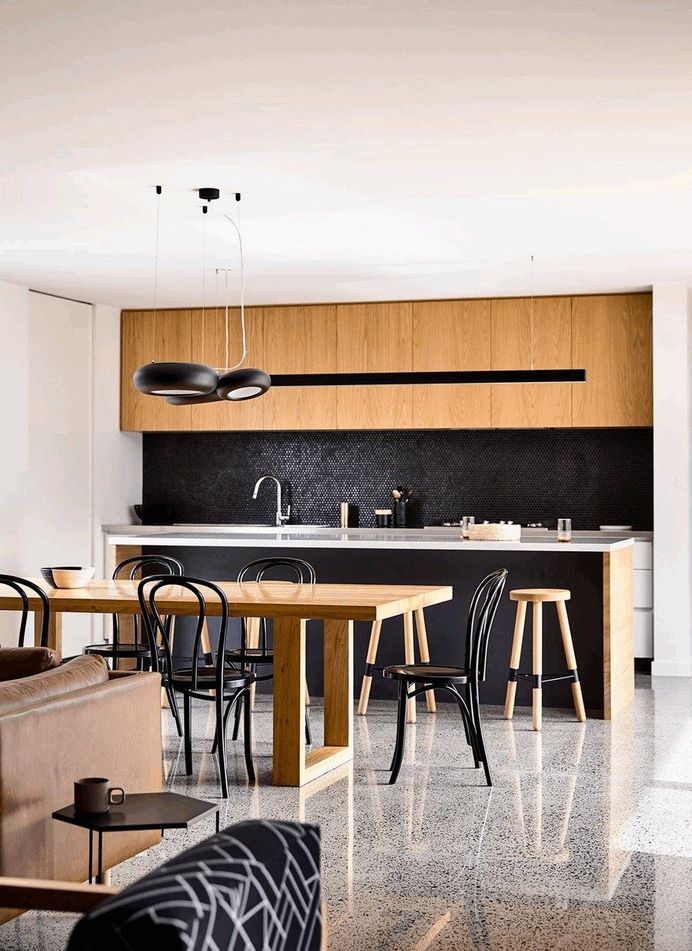 L-Shaped Modern House in Melbourne by InForm Design 4