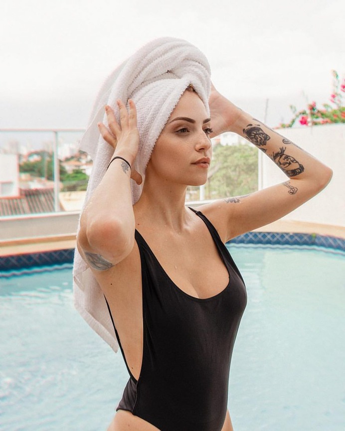 Glorious Lifestyle and Beauty Photography by Tom Rodrigues