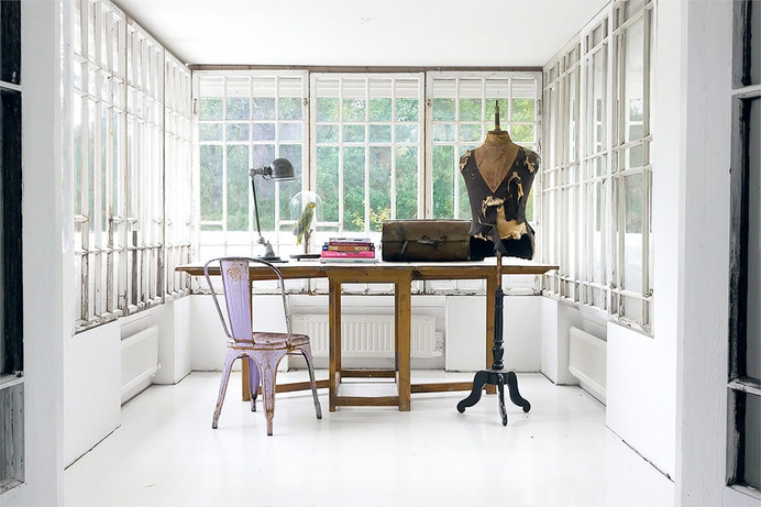Stilren funkisvilla med en insida vi faktiskt aldrig hade väntat oss - Sköna hem #interior #design #decor #deco #decoration